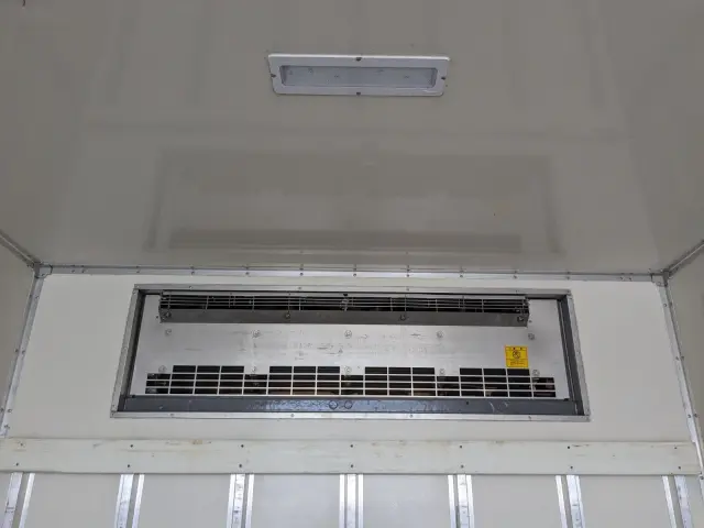 いすゞ フォワード 2PG-FRR90S2(2WD)の写真25