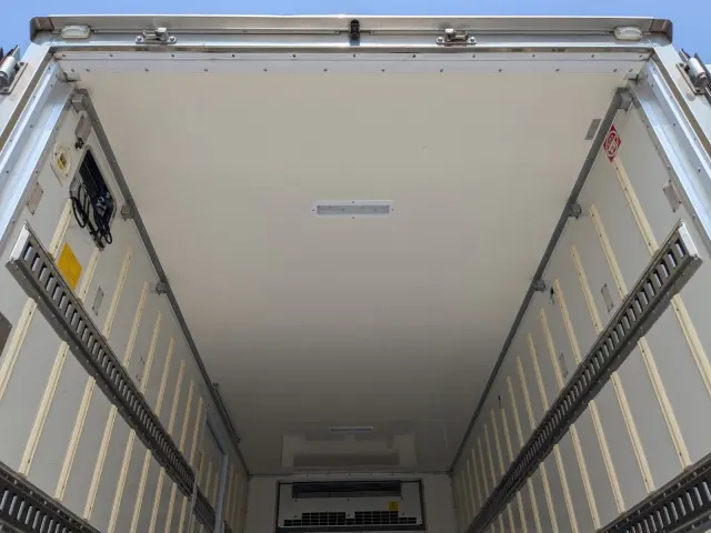 日野 デュトロ TPG-XZU712M(2WD)の写真11