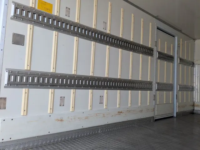 日野 デュトロ TPG-XZU712M(2WD)の写真15