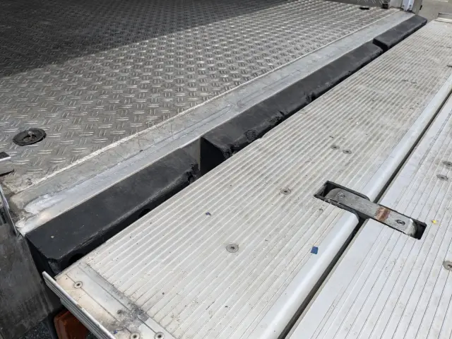 日野 デュトロ TPG-XZU712M(2WD)の写真13