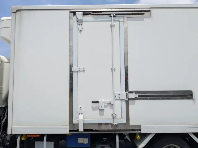 日野 デュトロ TPG-XZU712M(2WD)の写真26