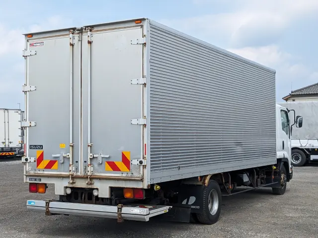 いすゞ フォワード TKG-FRR90S2(2WD)の写真5