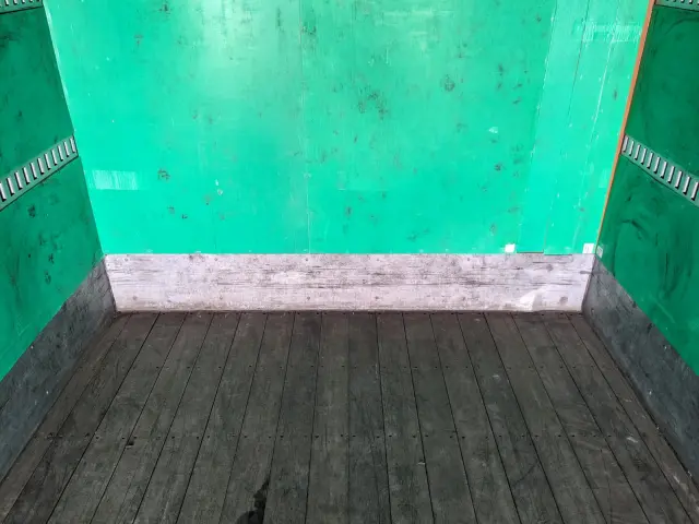 いすゞ フォワード TKG-FRR90S2(2WD)の写真17