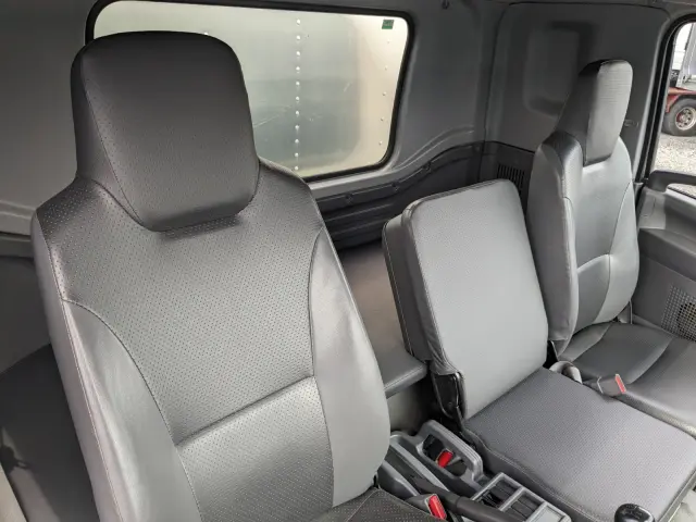 いすゞ フォワード TKG-FRR90S2(2WD)の写真37