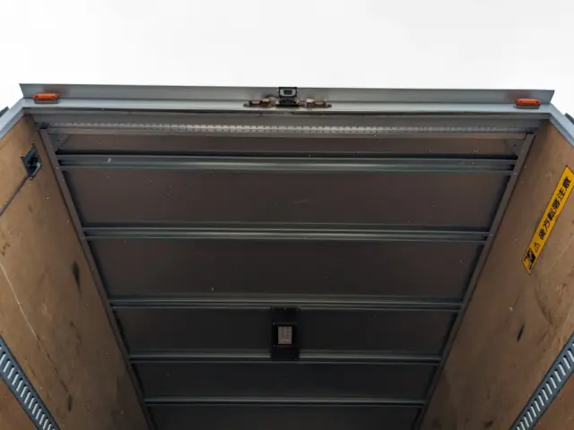 いすゞ フォワード 2PG-FRR90S2(2WD)の写真15