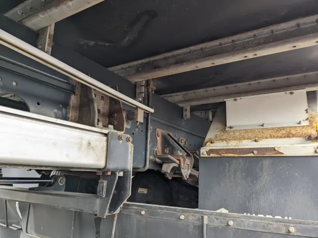 いすゞ フォワード 2PG-FRR90S2(2WD)の写真36