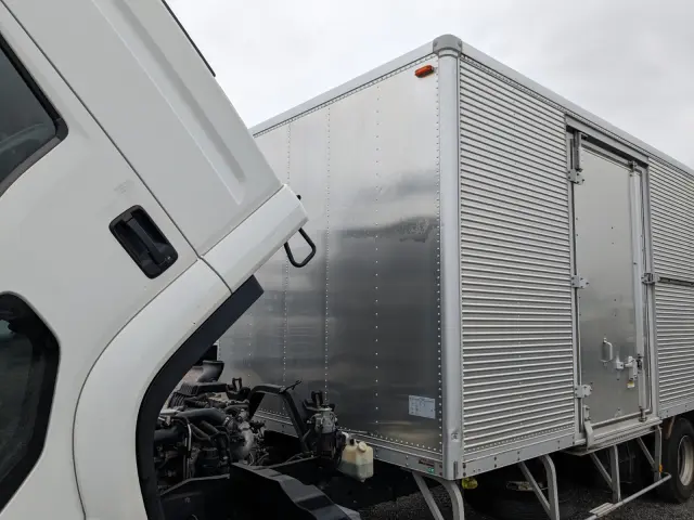 いすゞ フォワード 2PG-FRR90S2(2WD)の写真45