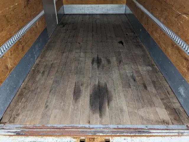 いすゞ エルフ TKG-NPS85AN(4WD)の写真10