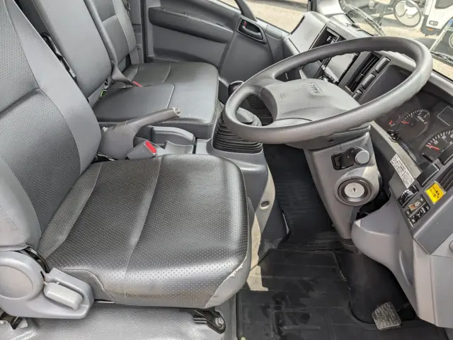 いすゞ エルフ TKG-NPS85AN(4WD)の写真22