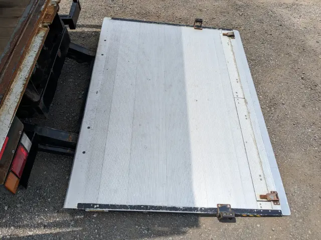 いすゞ エルフ TKG-NPS85AN(4WD)の写真35