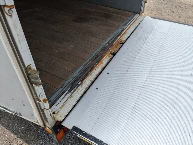 いすゞ エルフ TKG-NPS85AN(4WD)の写真14