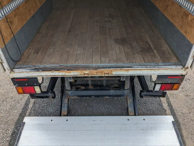 いすゞ エルフ TKG-NPS85AN(4WD)の写真15