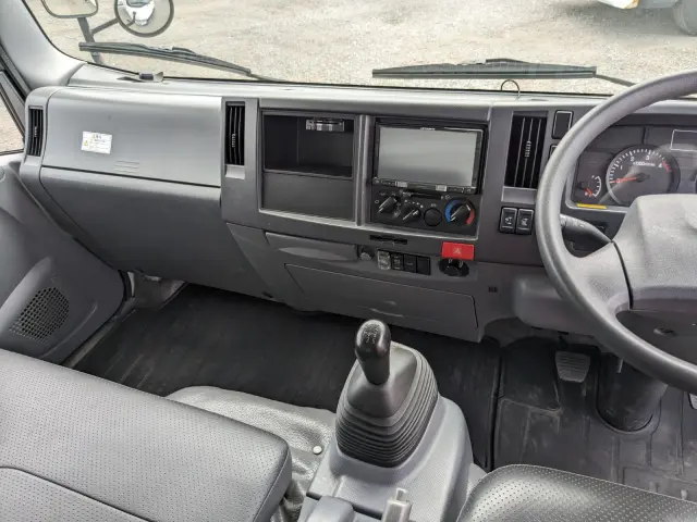 いすゞ エルフ TKG-NPS85AN(4WD)の写真42