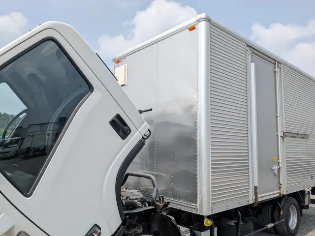 いすゞ エルフ TKG-NPS85AN(4WD)の写真45