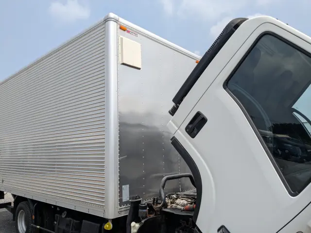 いすゞ エルフ TKG-NPS85AN(4WD)の写真49