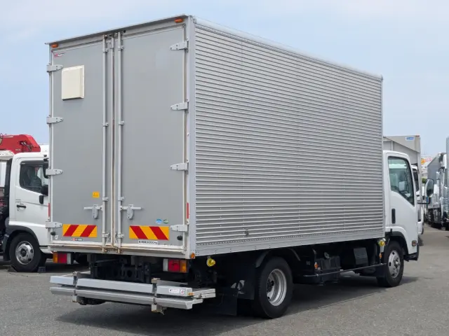 いすゞ エルフ TPG-NPR85AN(2WD)の写真4