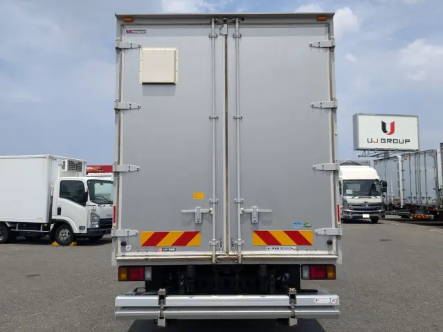 いすゞ エルフ TPG-NPR85AN(2WD)の写真6