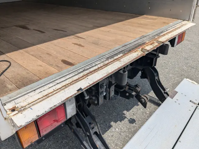 いすゞ エルフ TPG-NPR85AN(2WD)の写真12