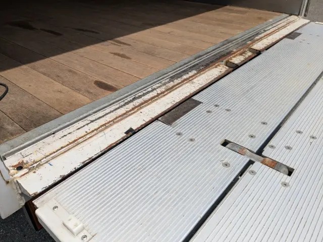 いすゞ エルフ TPG-NPR85AN(2WD)の写真13