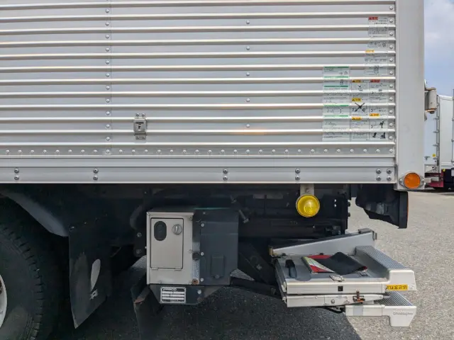 いすゞ エルフ TPG-NPR85AN(2WD)の写真21