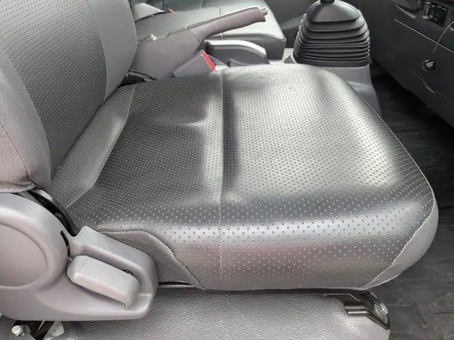 いすゞ エルフ TPG-NPR85AN(2WD)の写真33