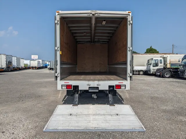 日野 レンジャー 2KG-FD2ABA(2WD)の写真11