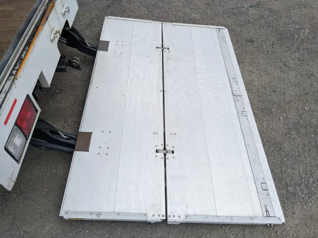 日野 レンジャー 2KG-FD2ABA(2WD)の写真12