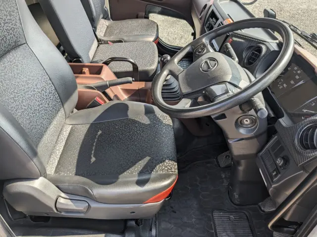 日野 レンジャー 2KG-FD2ABA(2WD)の写真38