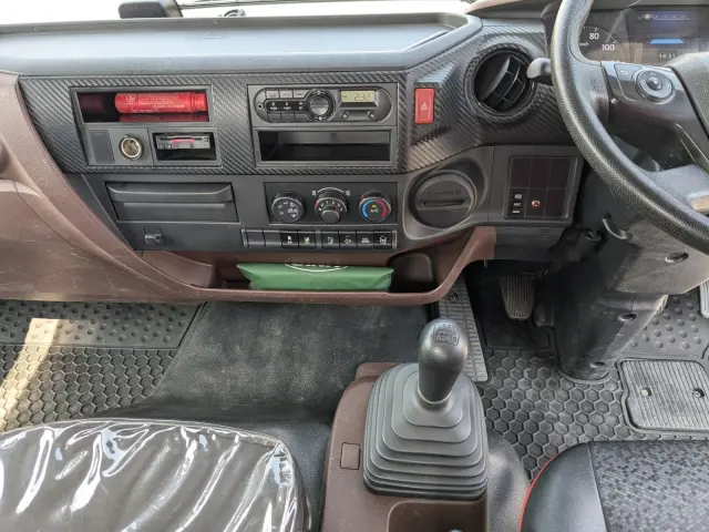 日野 レンジャー 2KG-FC2ABA(2WD)の写真40