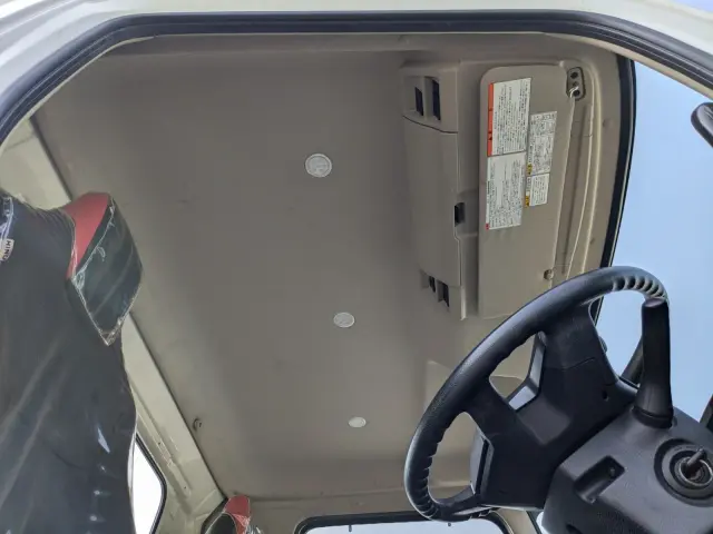 日野 レンジャー 2KG-FC2ABA(2WD)の写真39