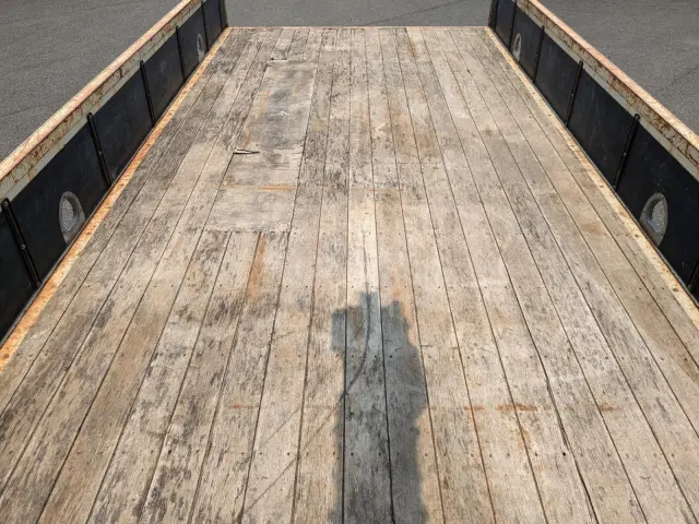 いすゞ フォワード 2PG-FRR90S1(2WD)の写真14