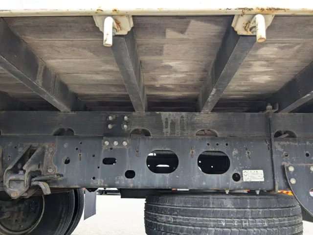 いすゞ フォワード 2PG-FRR90S1(2WD)の写真15