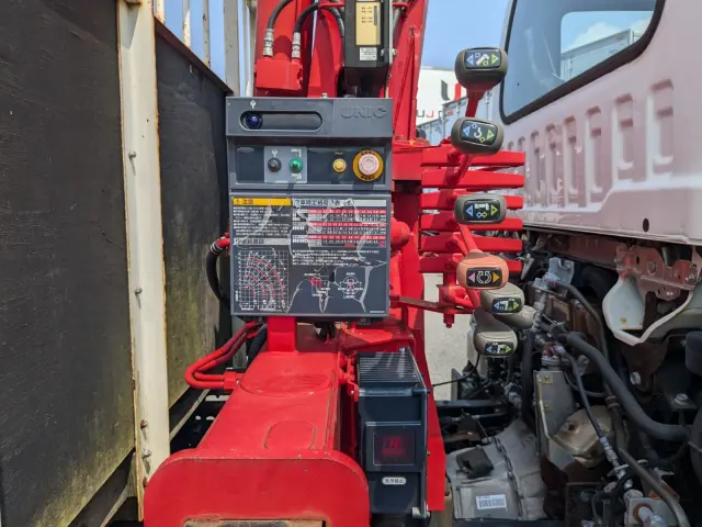 いすゞ フォワード 2PG-FRR90S1(2WD)の写真31