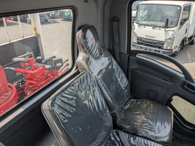 いすゞ フォワード 2PG-FRR90S1(2WD)の写真38