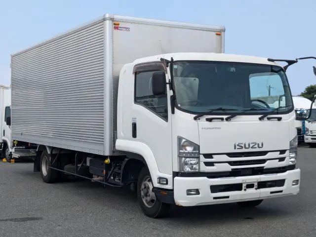 いすゞ フォワード 2PG-FRR90S2(2WD)の写真2