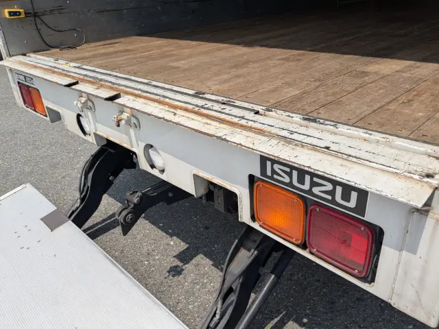 いすゞ フォワード 2PG-FRR90S2(2WD)の写真10