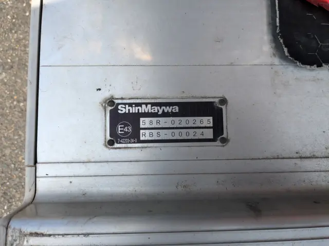 いすゞ フォワード 2PG-FRR90S2(2WD)の写真15