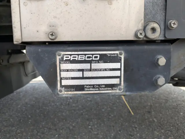 いすゞ フォワード 2PG-FRR90S2(2WD)の写真15