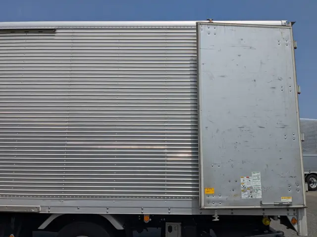 いすゞ フォワード 2PG-FRR90S2(2WD)の写真23