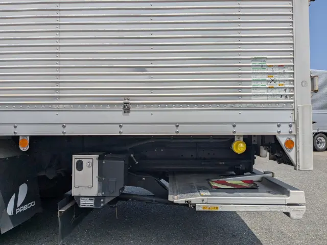 いすゞ フォワード 2PG-FRR90S2(2WD)の写真23
