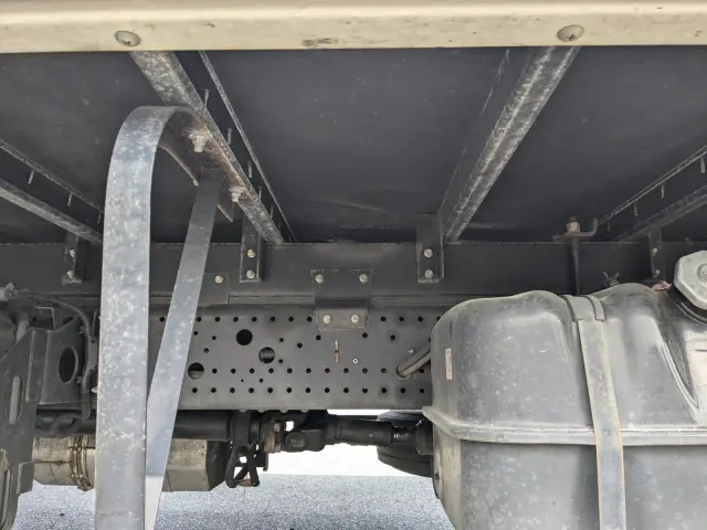 いすゞ フォワード 2PG-FRR90S2(2WD)の写真24