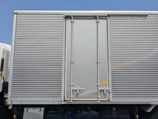 いすゞ フォワード 2PG-FRR90S2(2WD)の写真28