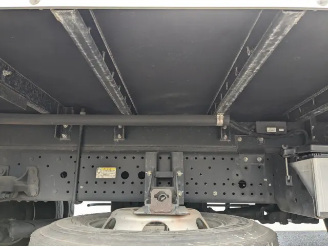 いすゞ フォワード 2PG-FRR90S2(2WD)の写真32