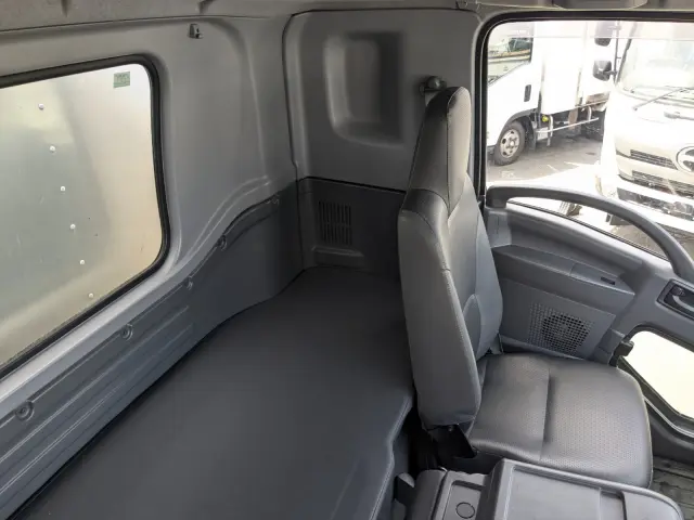 いすゞ フォワード 2PG-FRR90S2(2WD)の写真37