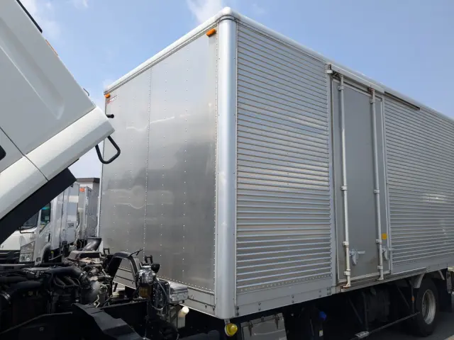 いすゞ フォワード 2PG-FRR90S2(2WD)の写真40