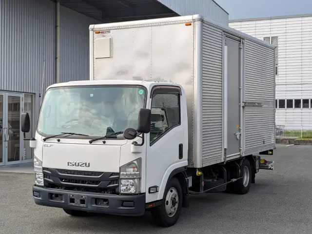 いすゞ エルフ TPG-NPR85AN(2WD)の写真1