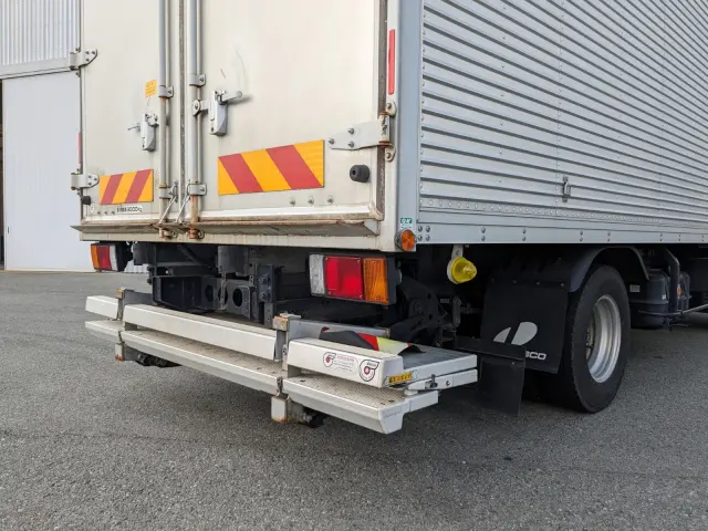 いすゞ エルフ TPG-NPR85AN(2WD)の写真7