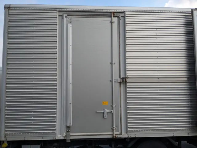 いすゞ エルフ TPG-NPR85AN(2WD)の写真14