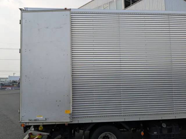 いすゞ エルフ TPG-NPR85AN(2WD)の写真16