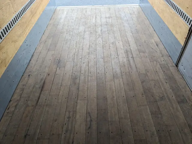 いすゞ エルフ TPG-NPR85AN(2WD)の写真26